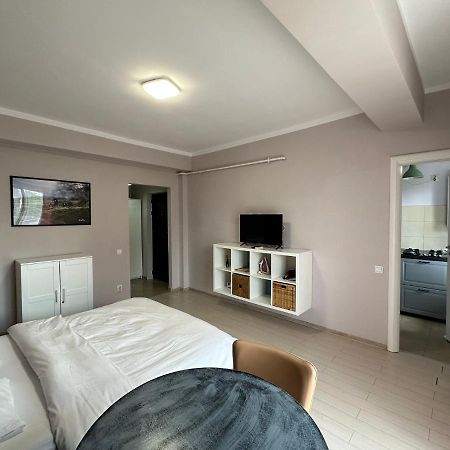 Central Studio Vitan Mall Bucureşti Eksteriør bilde